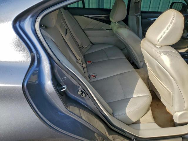 INFINITI Q50 Luxe Image 2