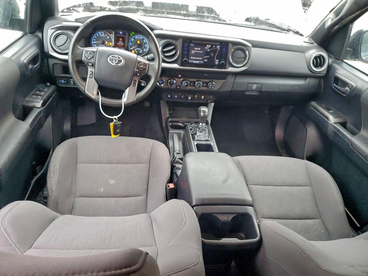 Toyota Tacoma Double Cab Image 5