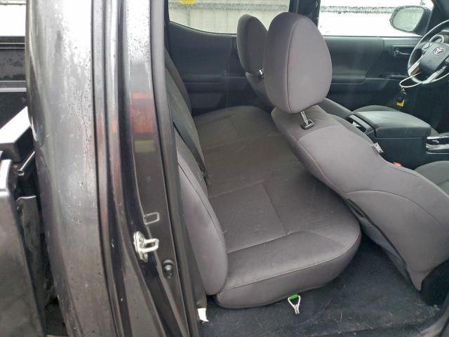 Toyota Tacoma Double Cab Image 8