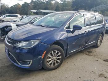  Salvage Chrysler Pacifica