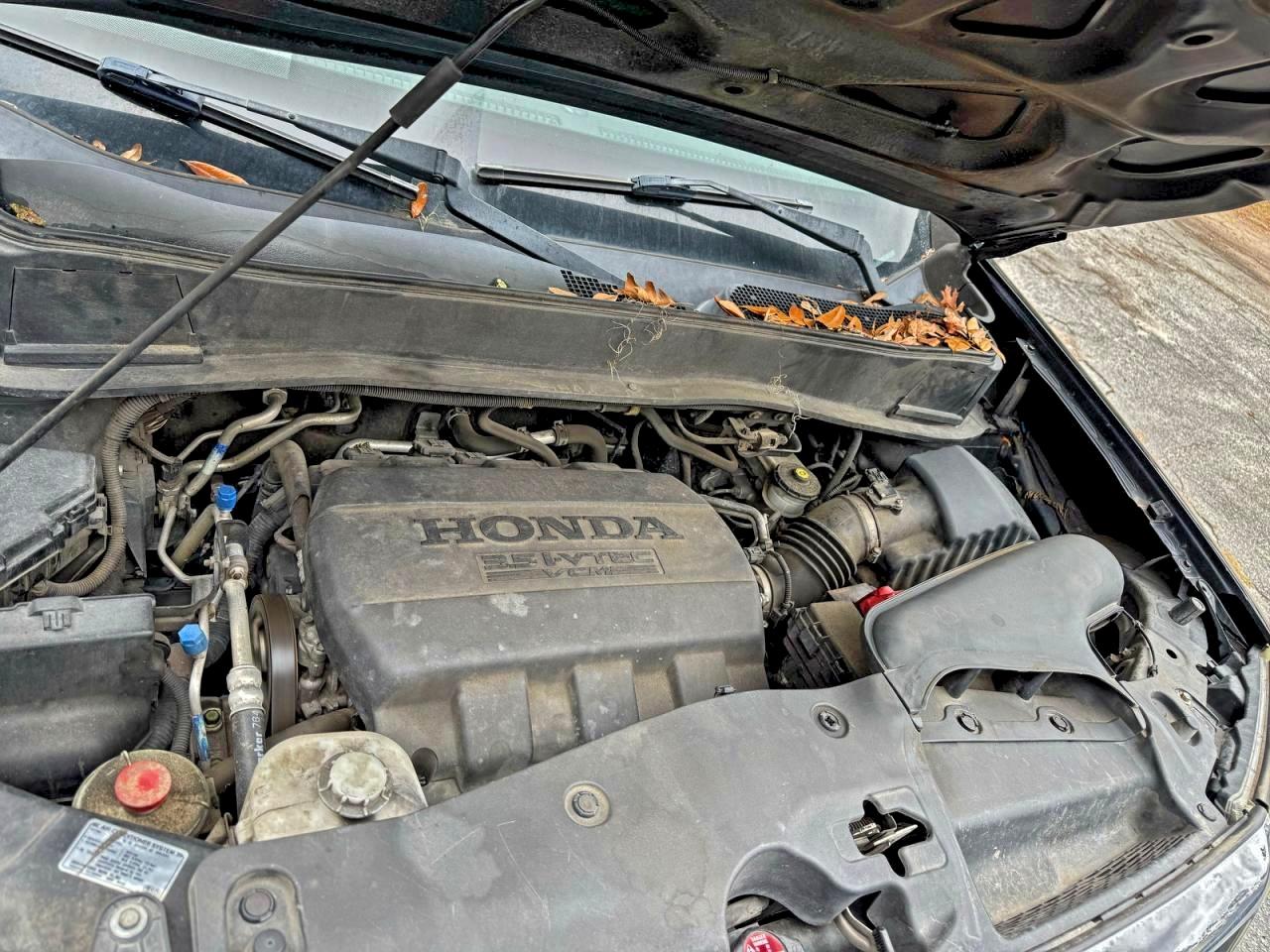 Honda Pilot Lx Image 6