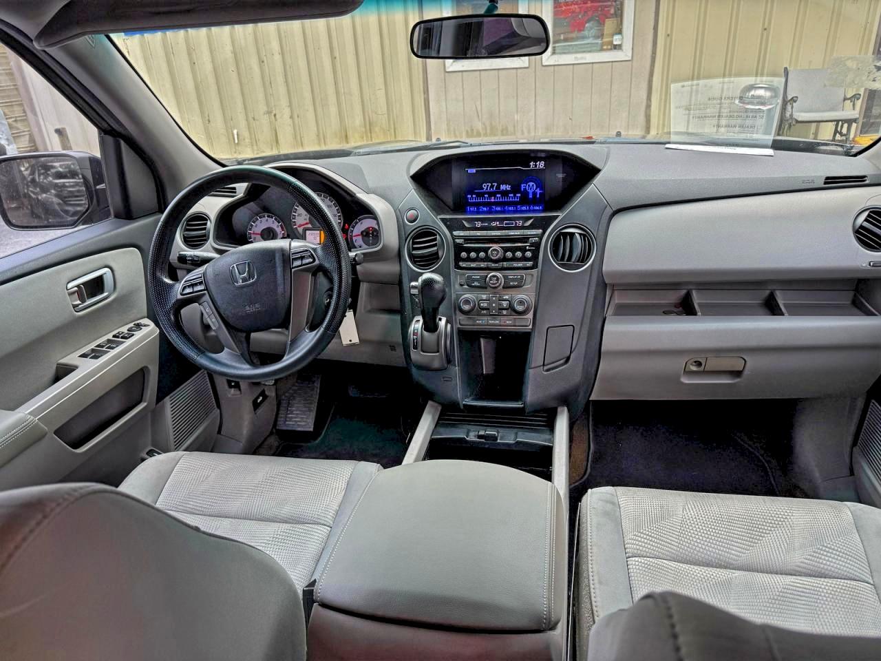 Honda Pilot Lx Image 5