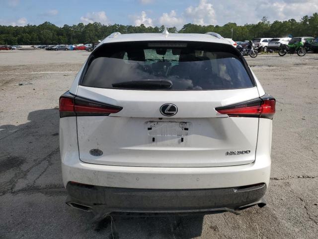 Lexus NX 300 Base Image 8