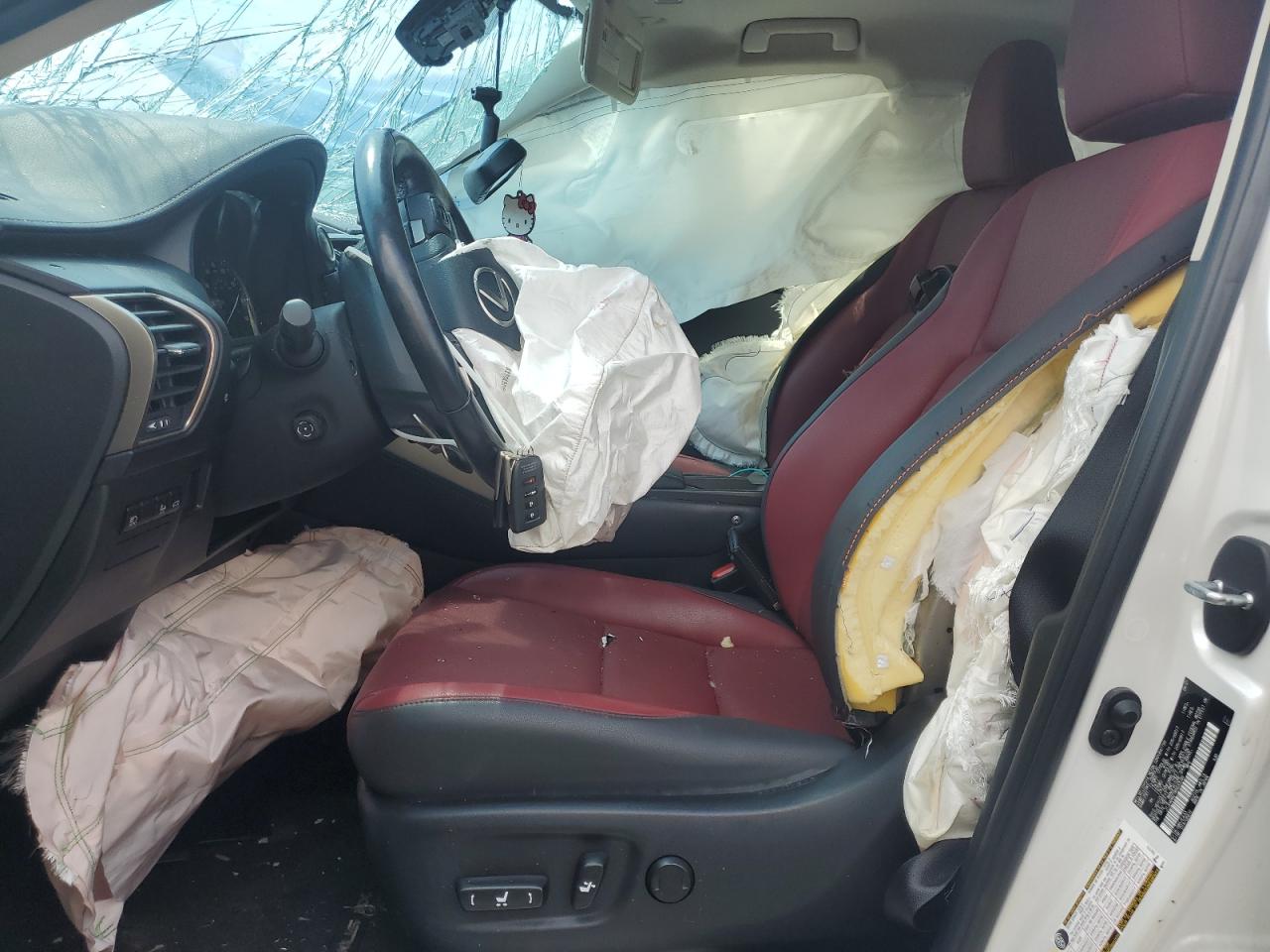 Lexus NX 300 Base Image 5