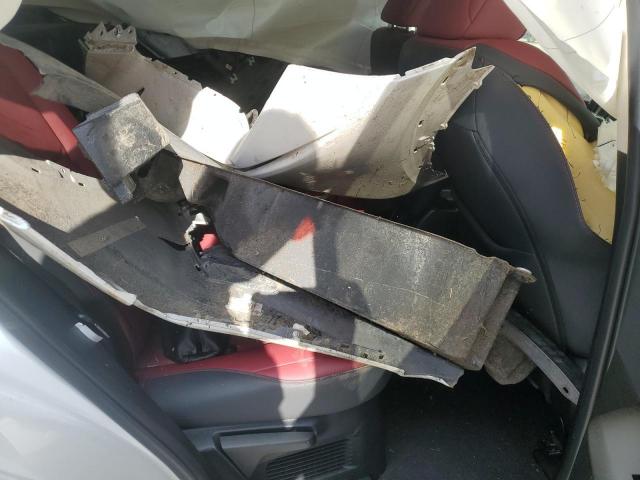 Lexus NX 300 Base Image 10