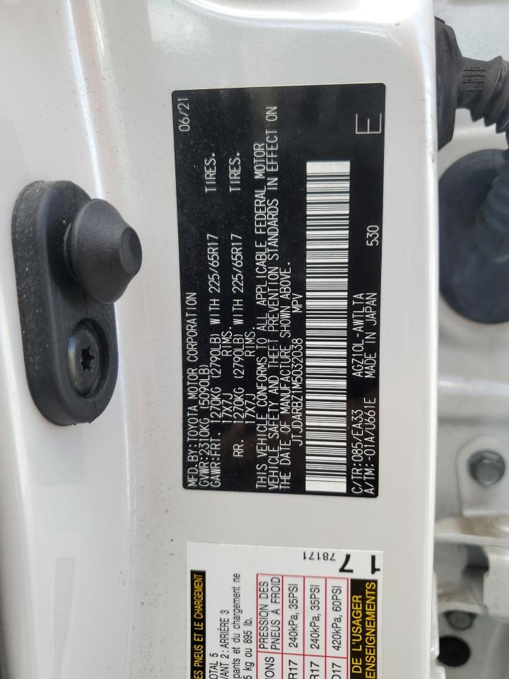 Lexus NX 300 Base Image 9