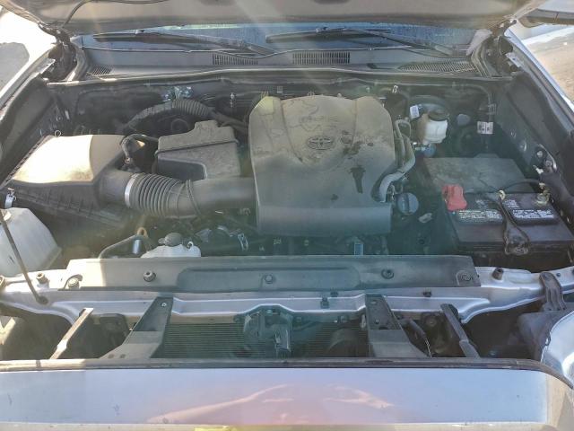 Toyota Tacoma Double Cab Image 9