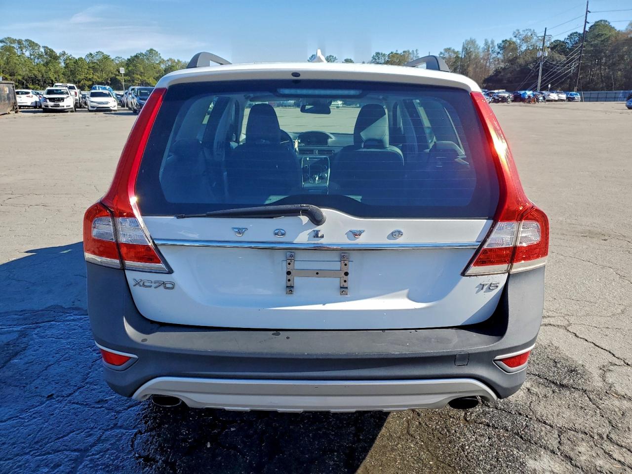 Volvo XC70 T5 Image 8