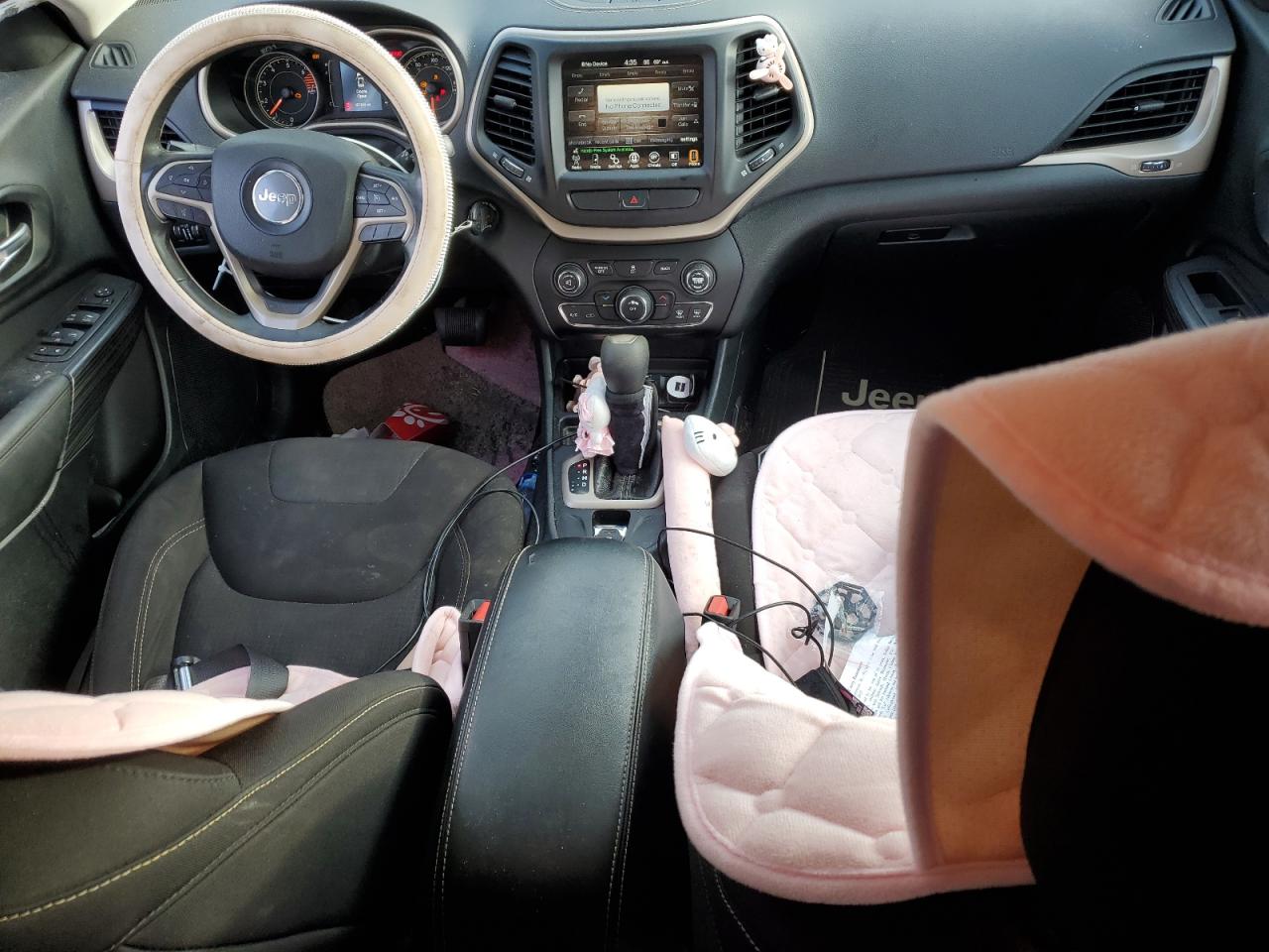 Jeep Grand Cherokee Latitude Image 12