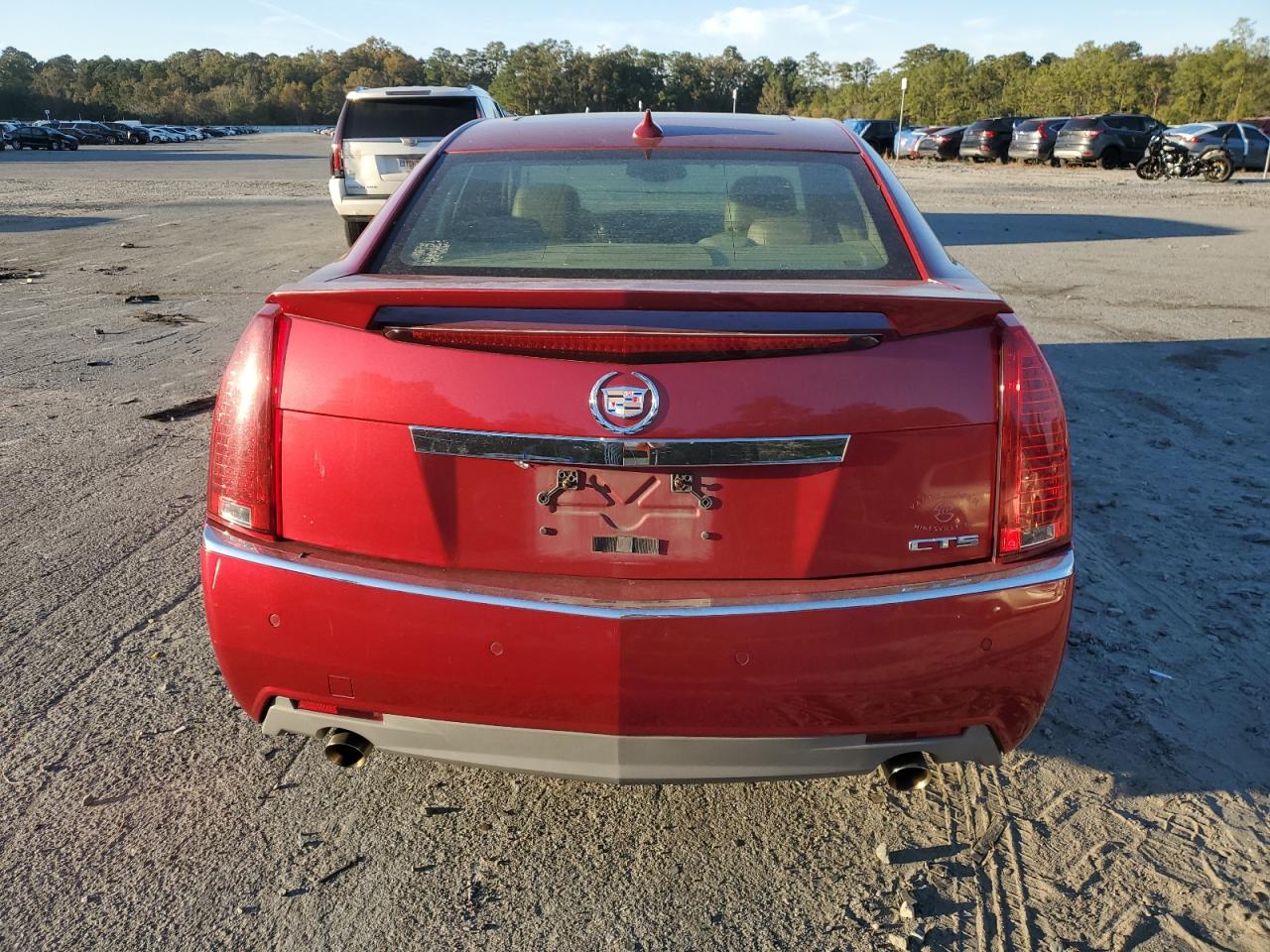 Cadillac CTS Image 2
