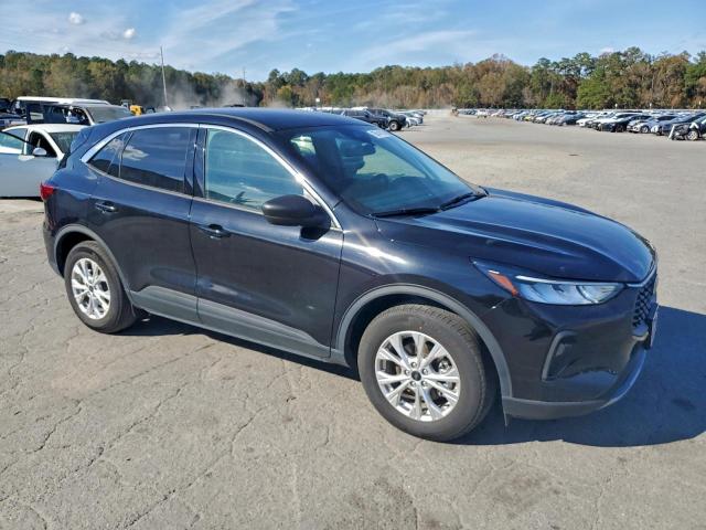 Ford Escape Active Image 4