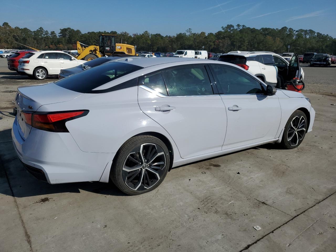 Nissan Altima Sr Image 12