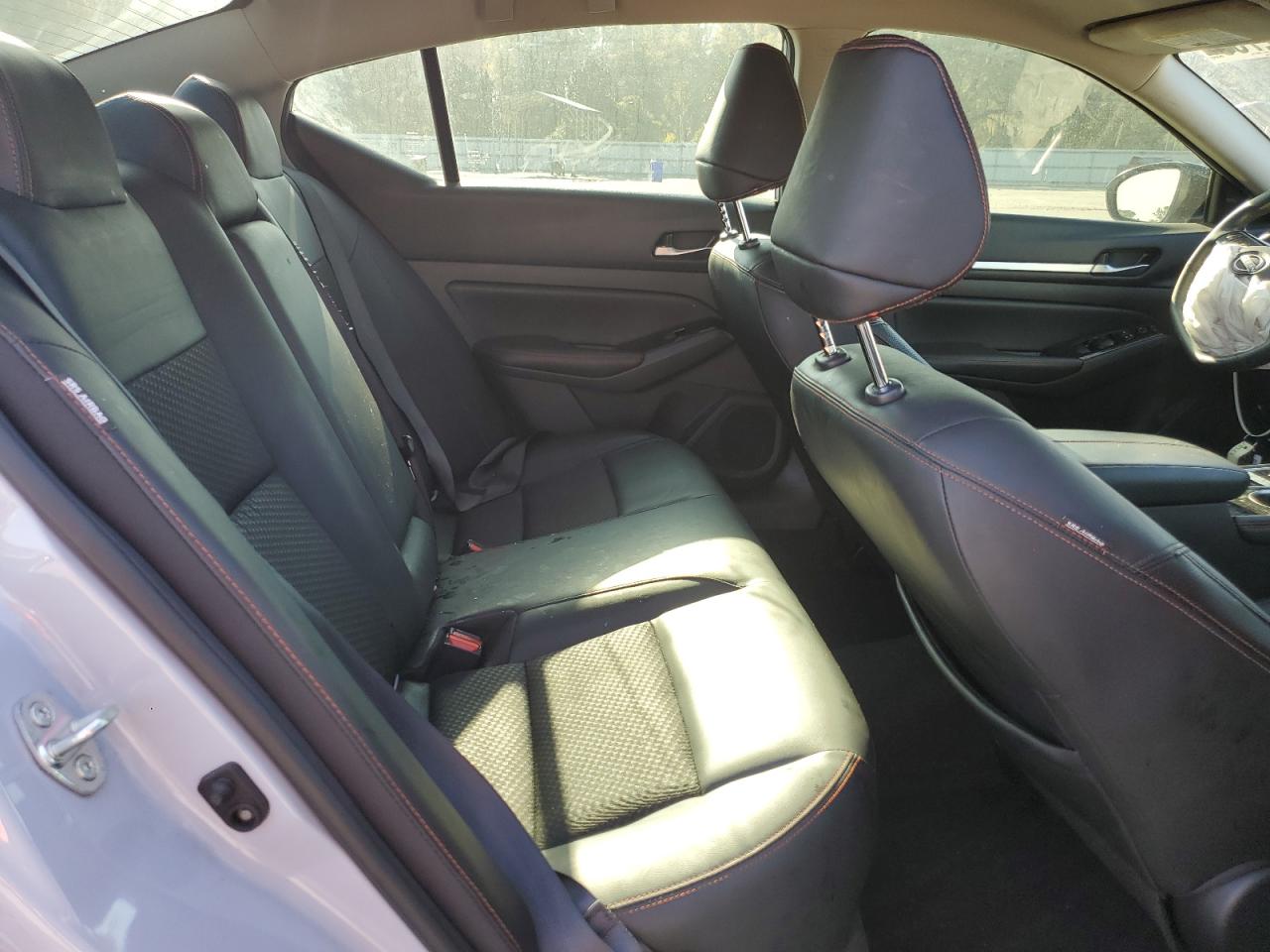 Nissan Altima Sr Image 10