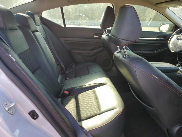 Nissan Altima Sr Image 10