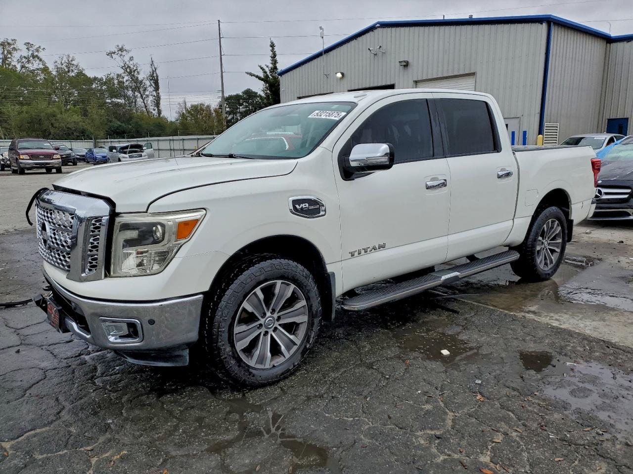 Nissan Titan Sv Image 1