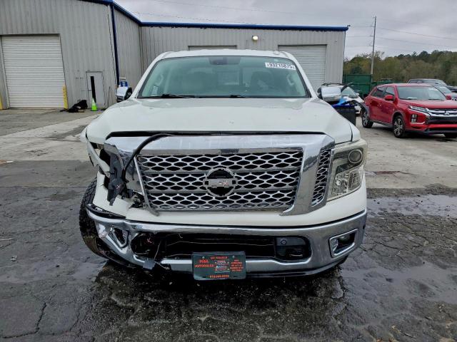 Nissan Titan Sv Image 11