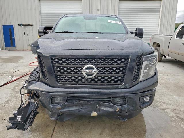 Nissan Titan Sl Image 7