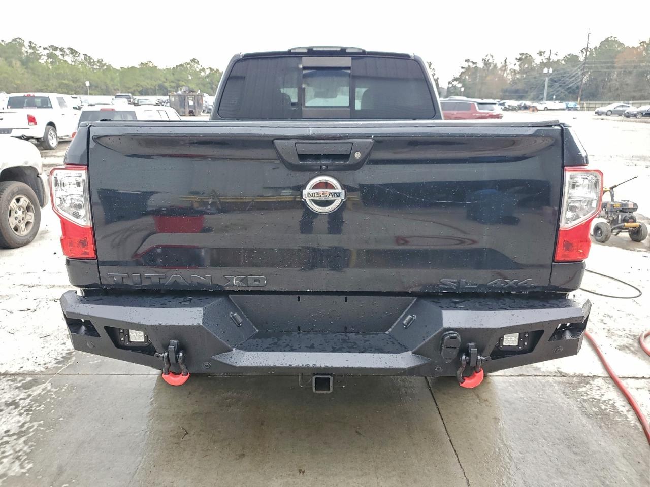 Nissan Titan Sl Image 4