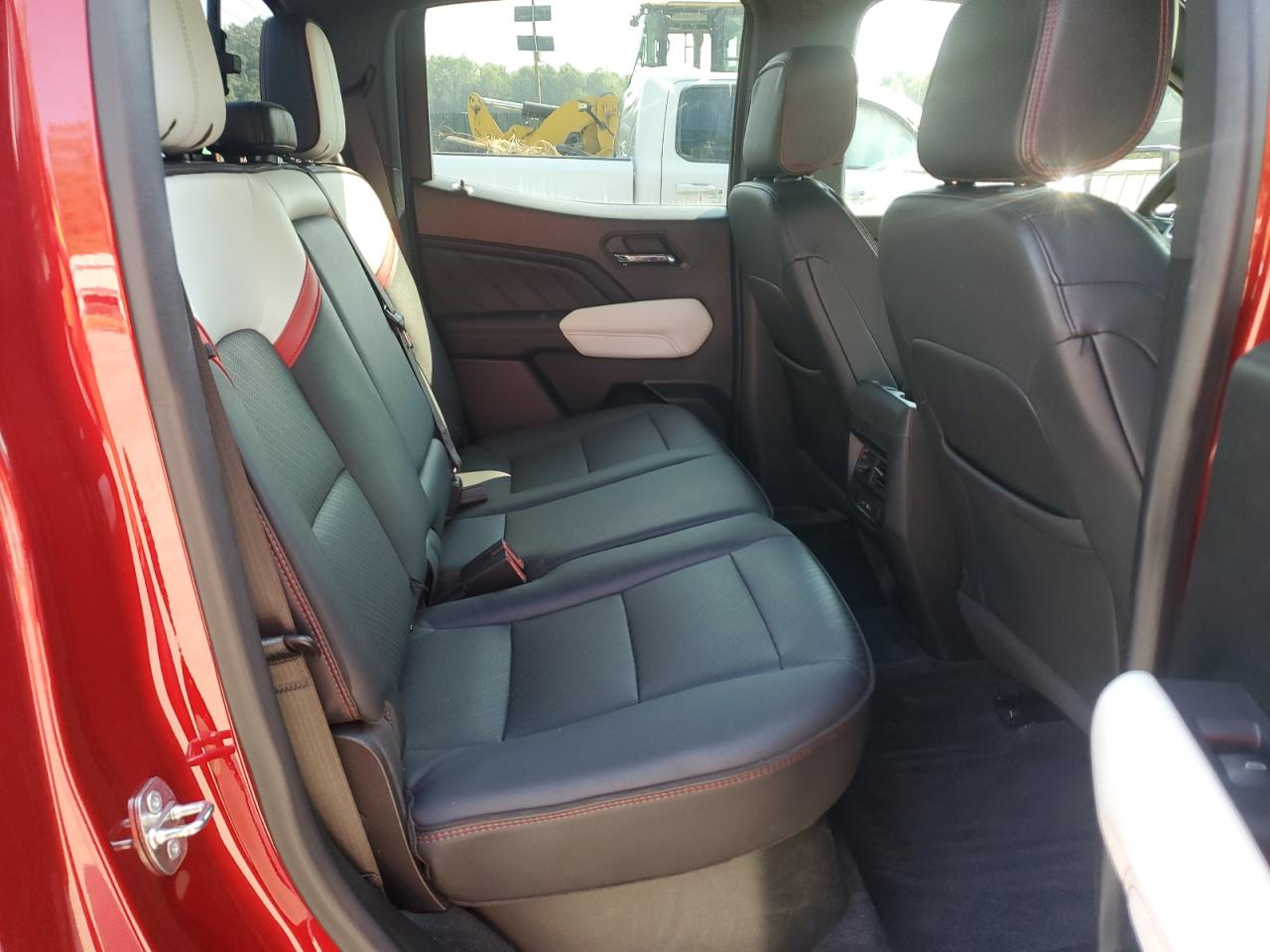 GMC Canyon At4x Image 10