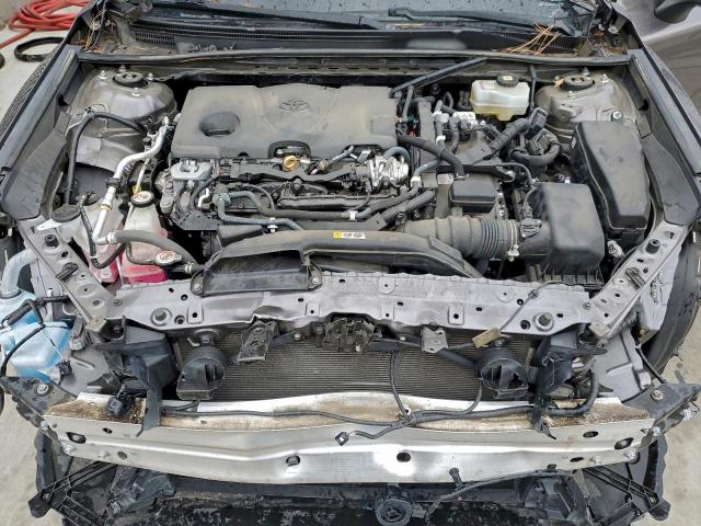 Toyota Camry Le Image 2