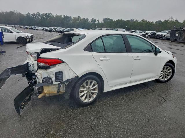 Toyota Corolla Le Image 11