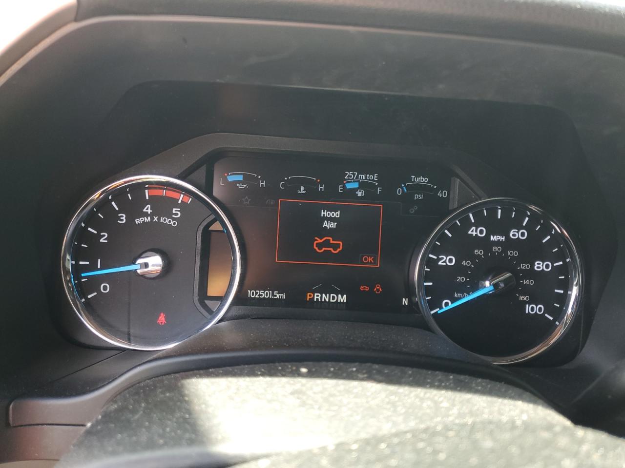 Ford F-450 Super Duty Image 2