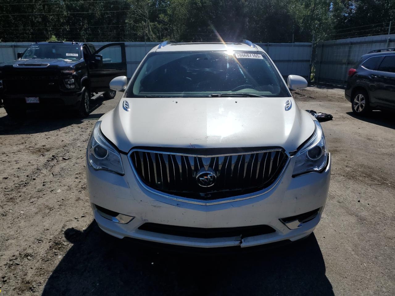Buick Enclave Image 4