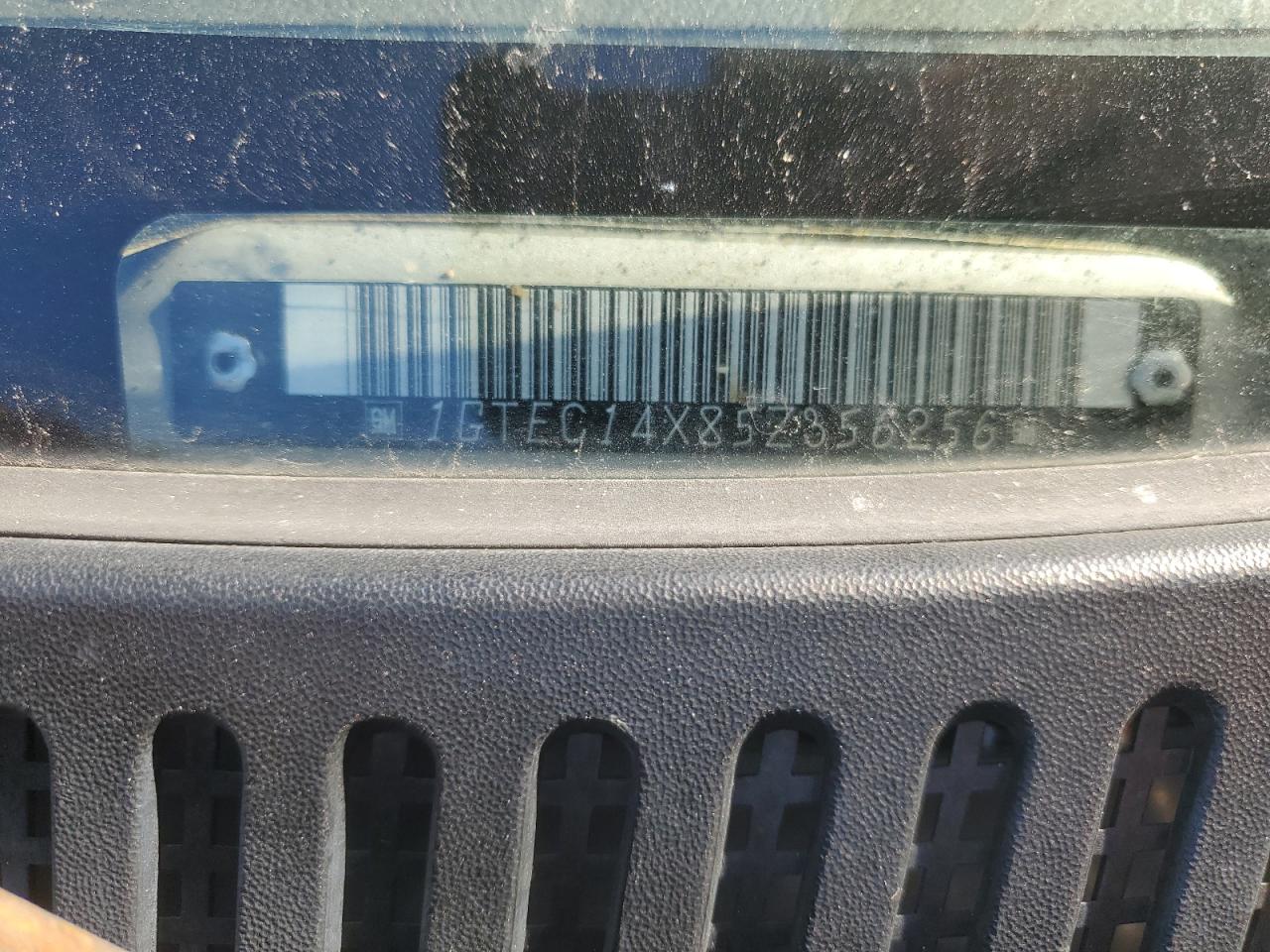 GMC Sierra C1500 Image 3