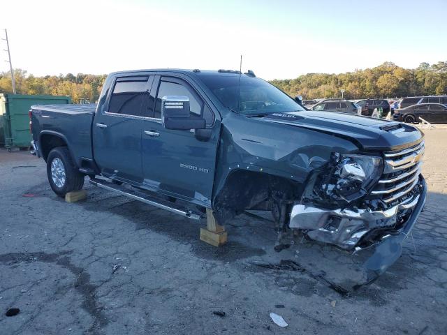 Chevrolet Silverado K2500 Heavy Duty Ltz Image 3