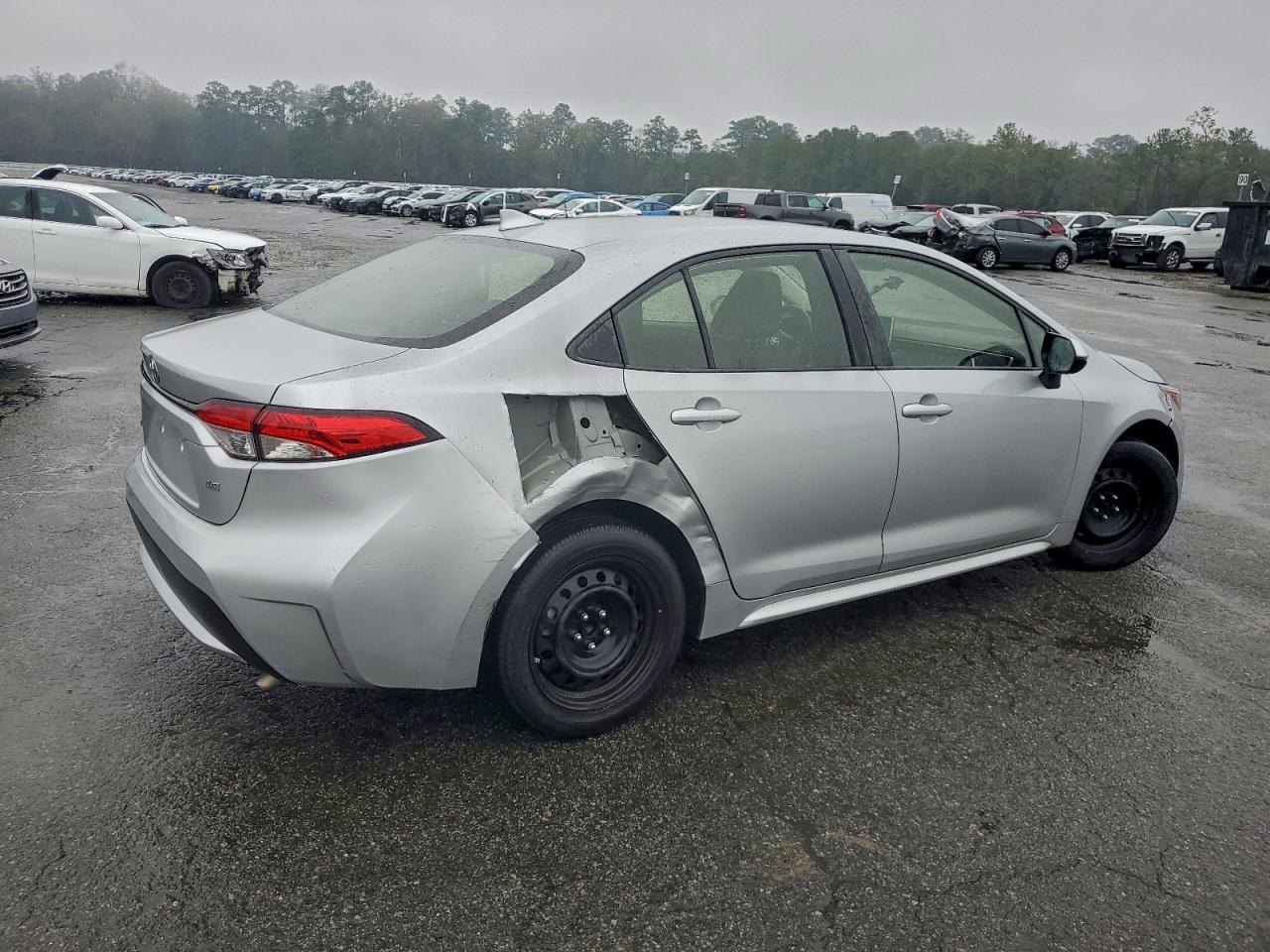 Toyota Corolla Le Image 6