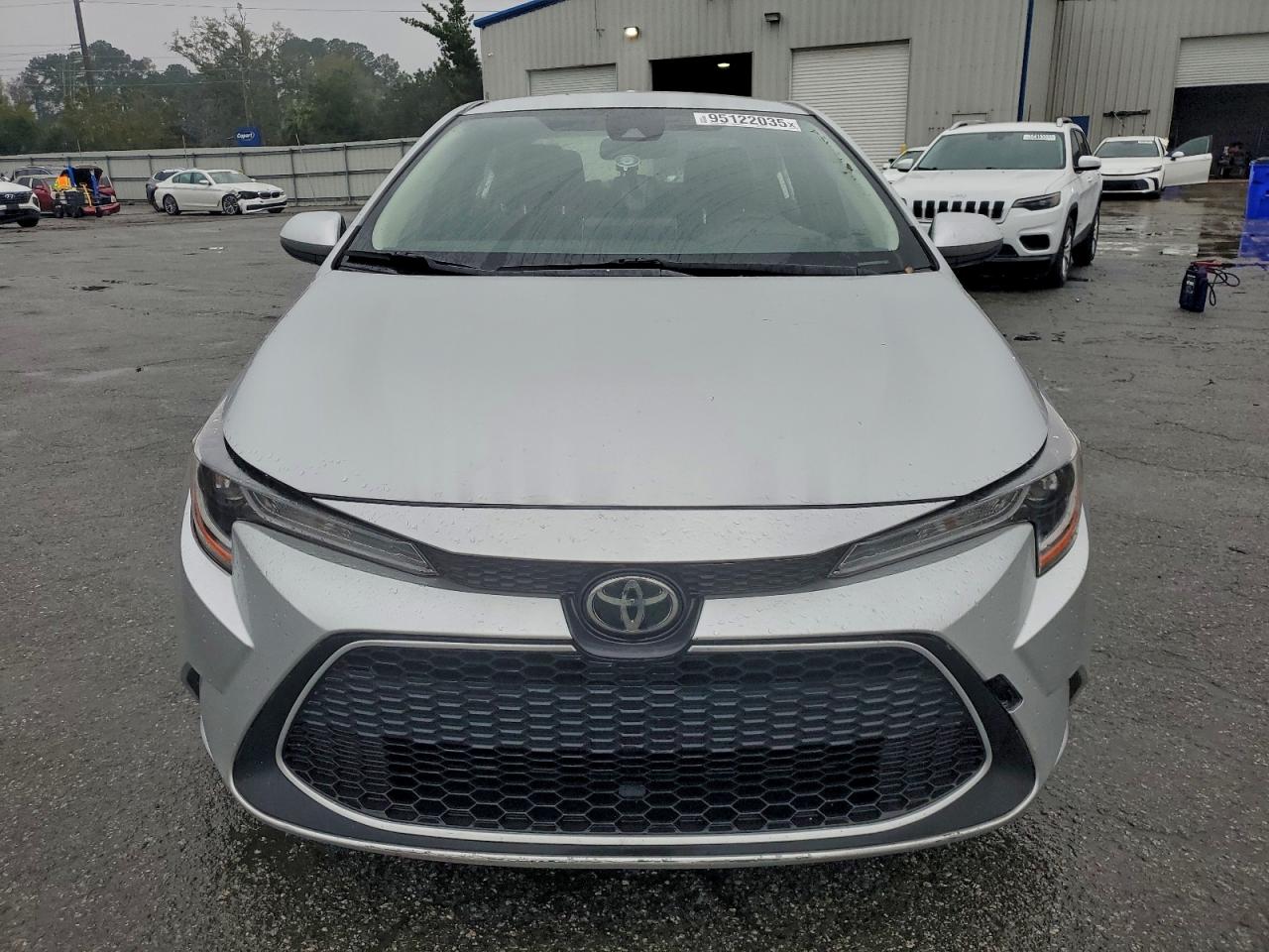 Toyota Corolla Le Image 5