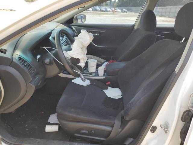 Nissan Altima 2.5 Image 2