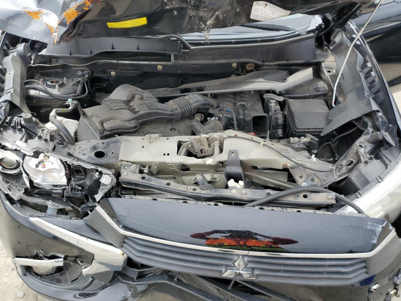 Mitsubishi Outlander Es Image 9