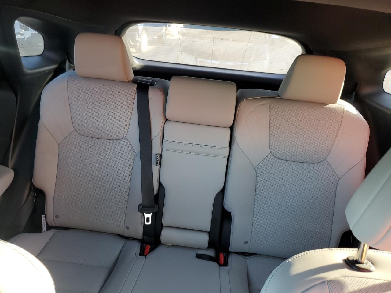 Lexus RX 350h Base Image 9