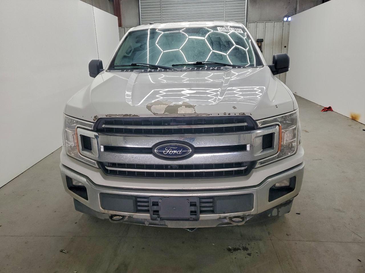 Ford F-150 Supercrew Image 2