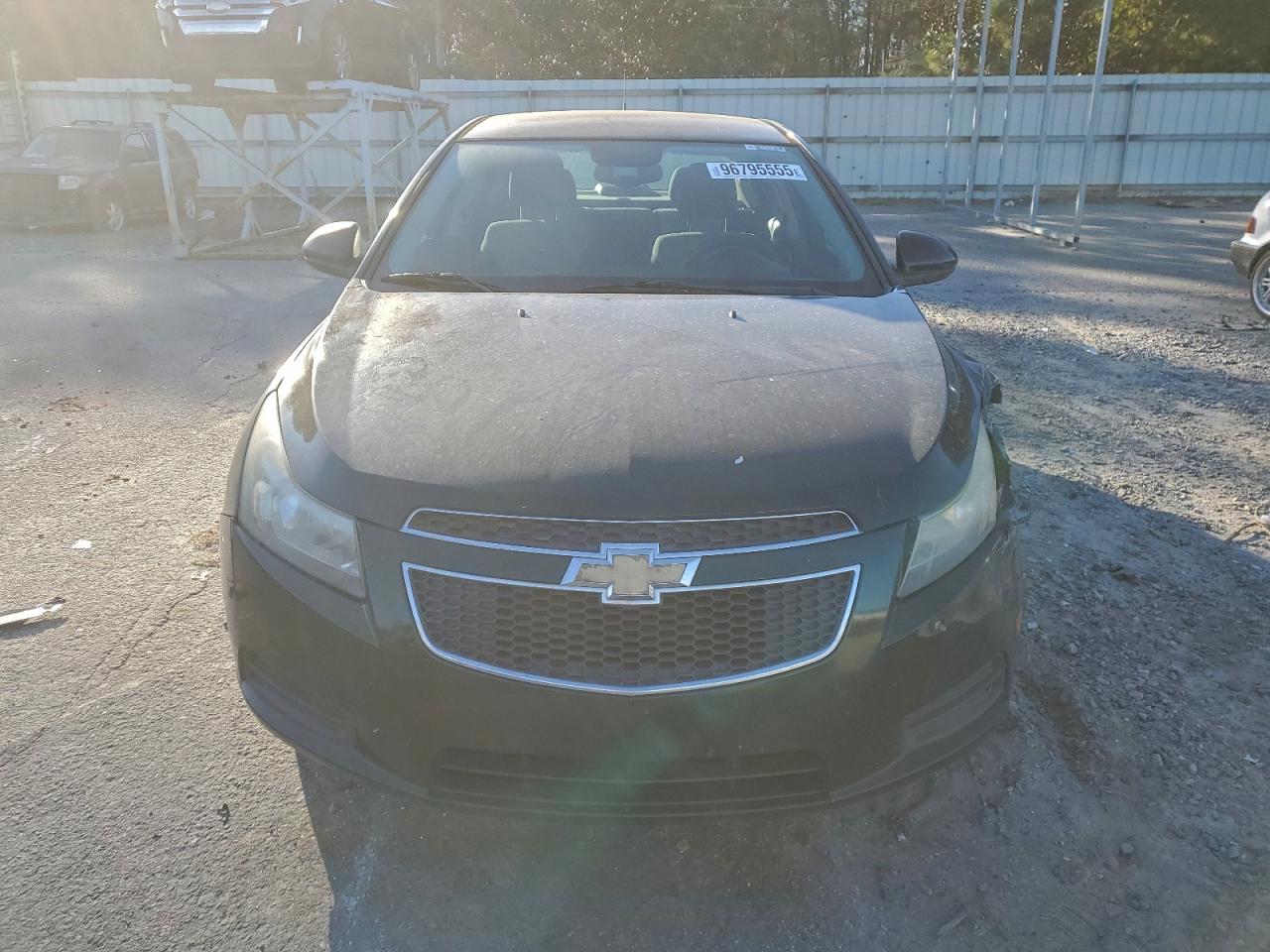 Chevrolet Cruze Ls Image 5
