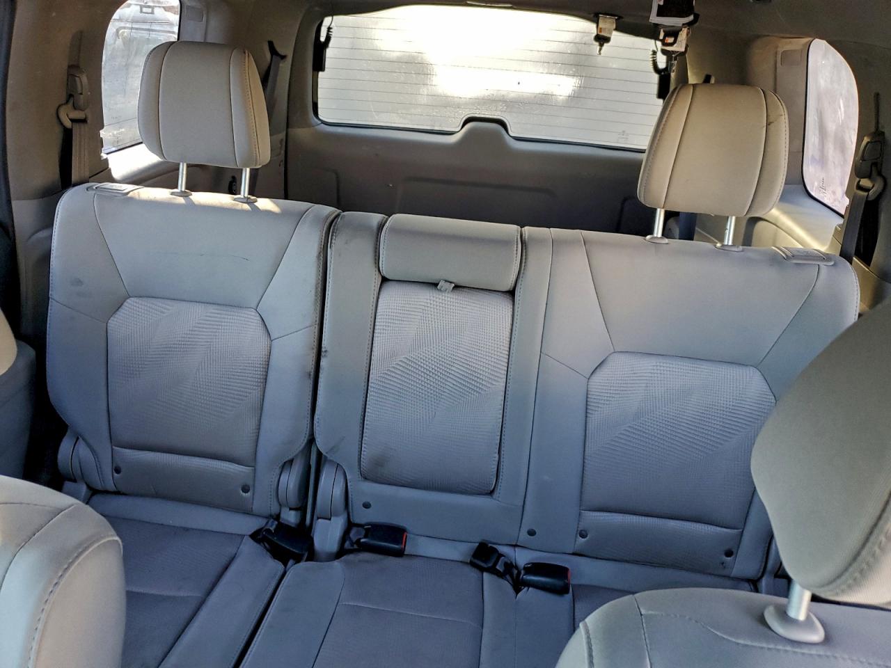 Honda Pilot Lx Image 11