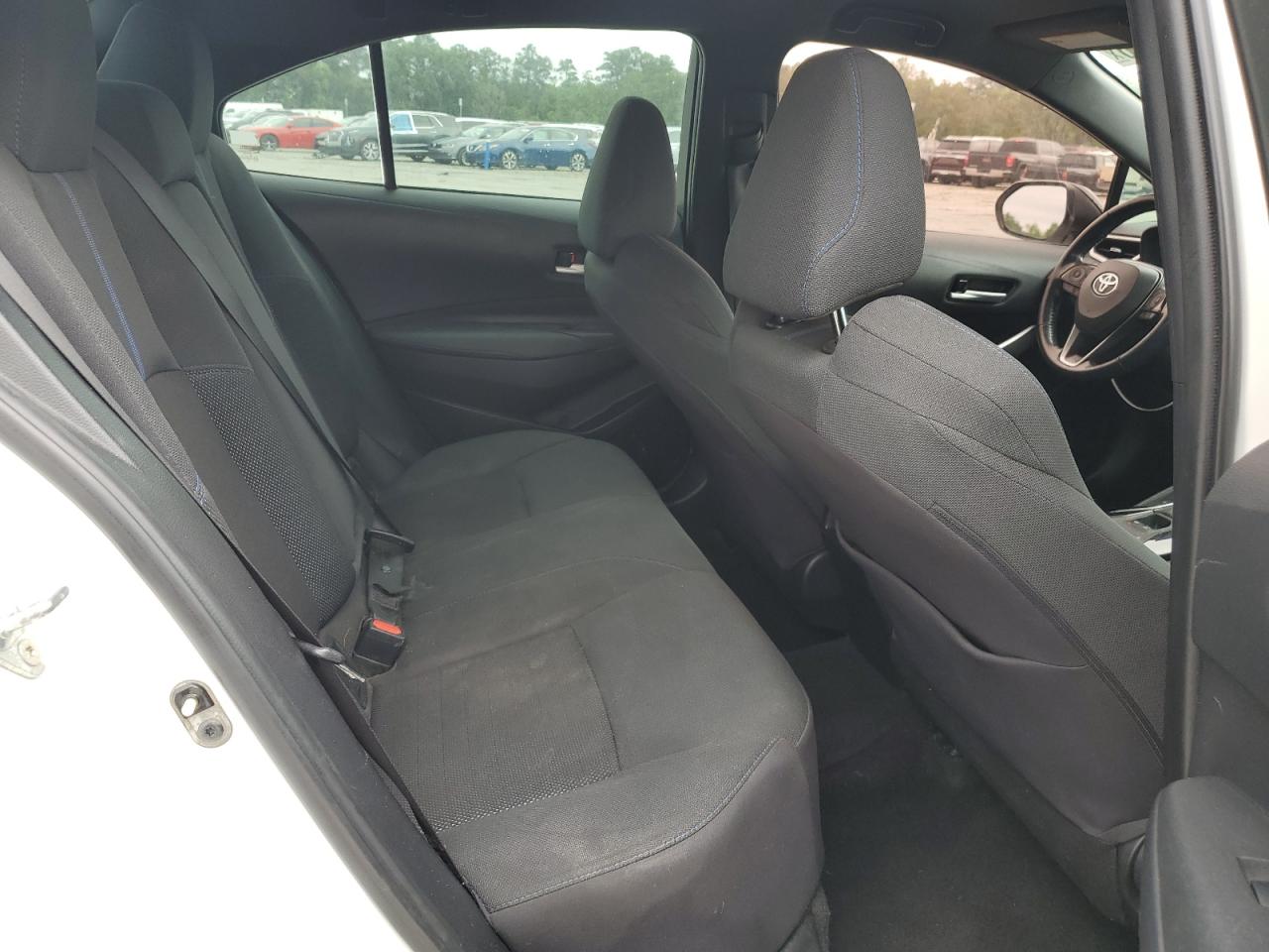 Toyota Corolla Se Image 12