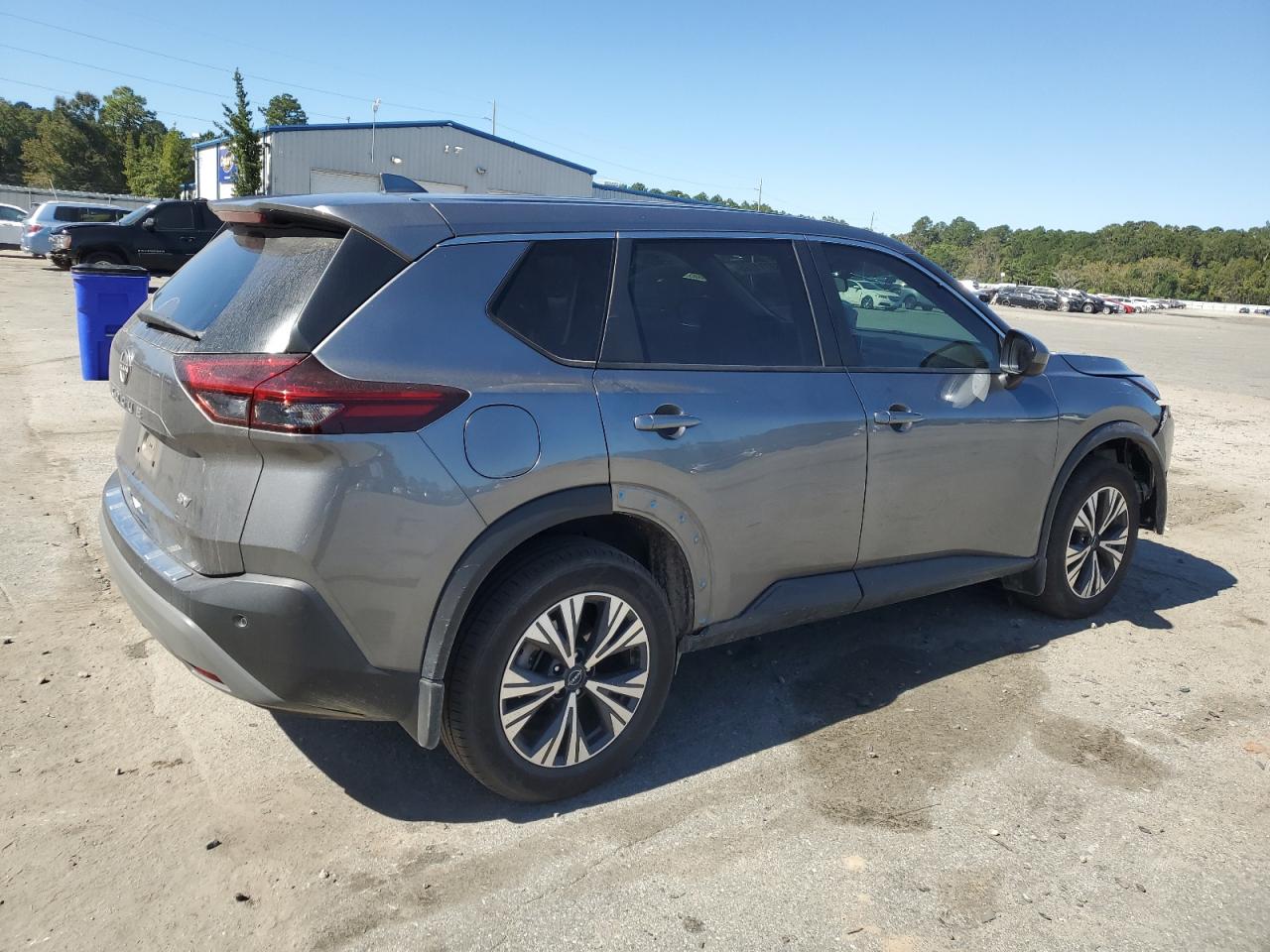 Nissan Rogue Sv Image 2