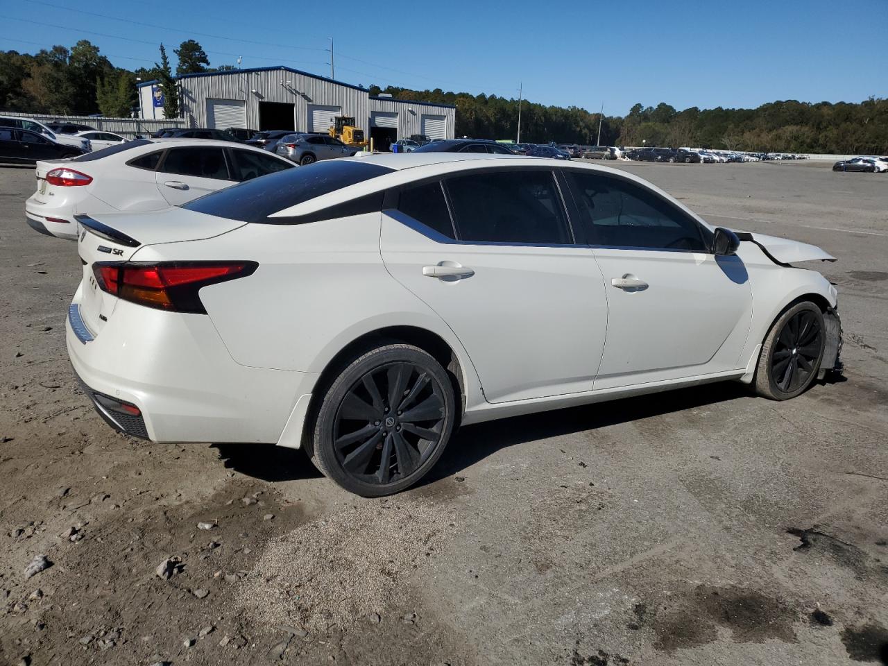 Nissan Altima Sr Image 11