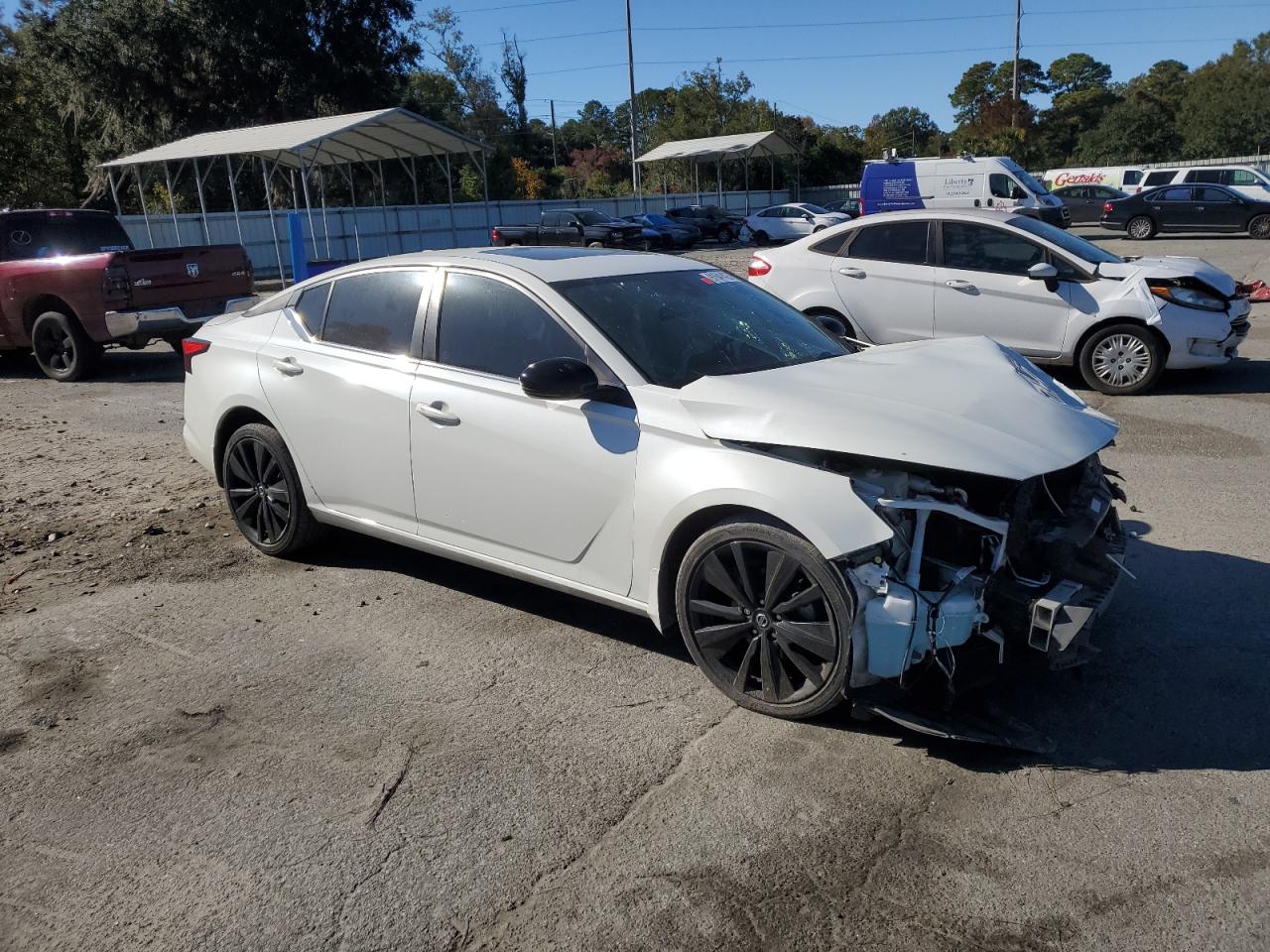 Nissan Altima Sr Image 6