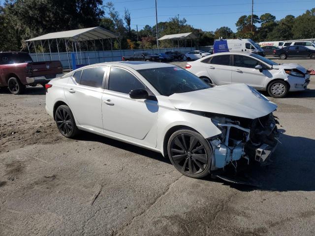 Nissan Altima Sr Image 6