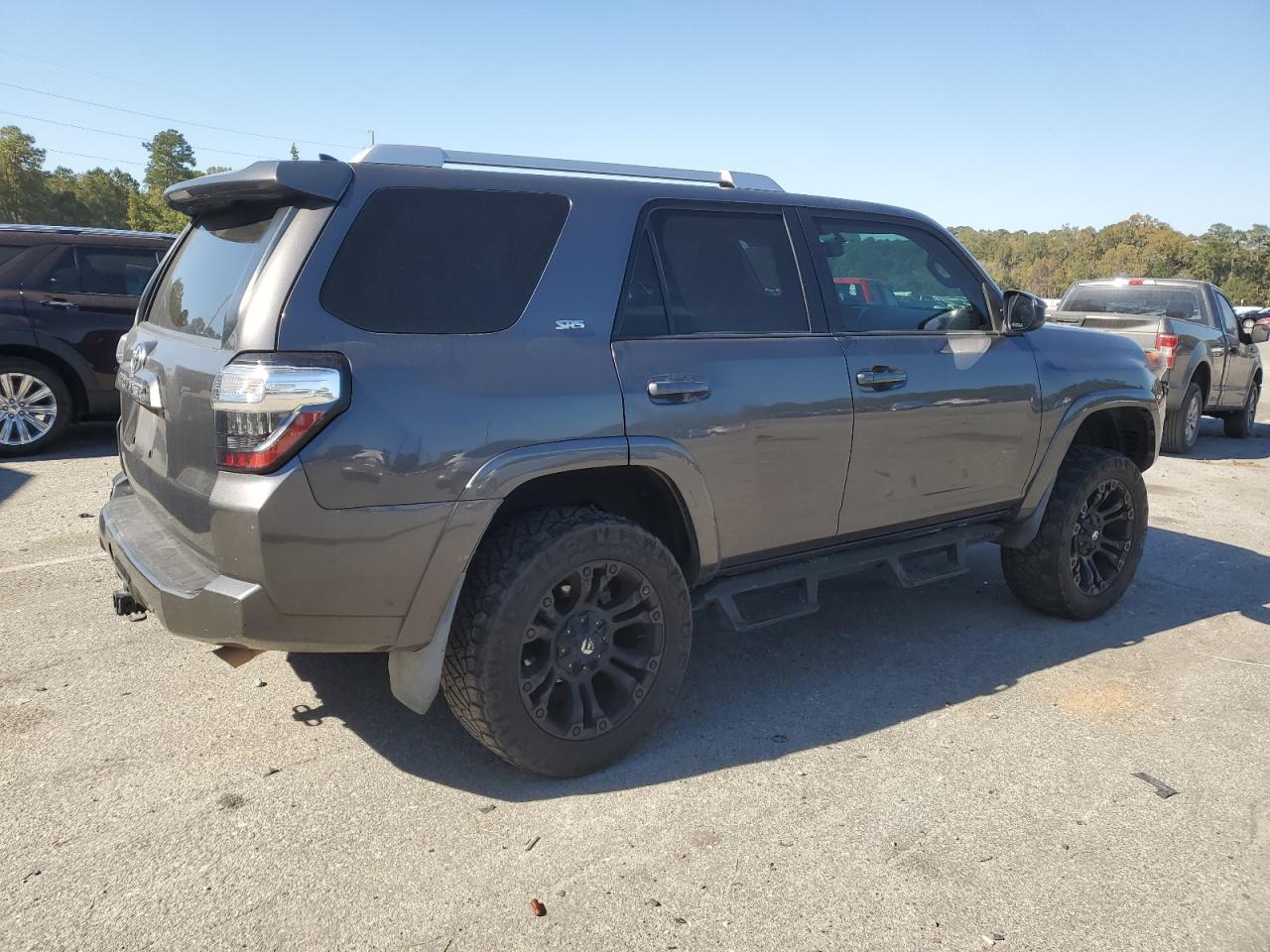 Toyota 4Runner Sr5 Image 6