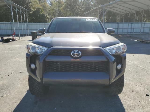 Toyota 4Runner Sr5 Image 5