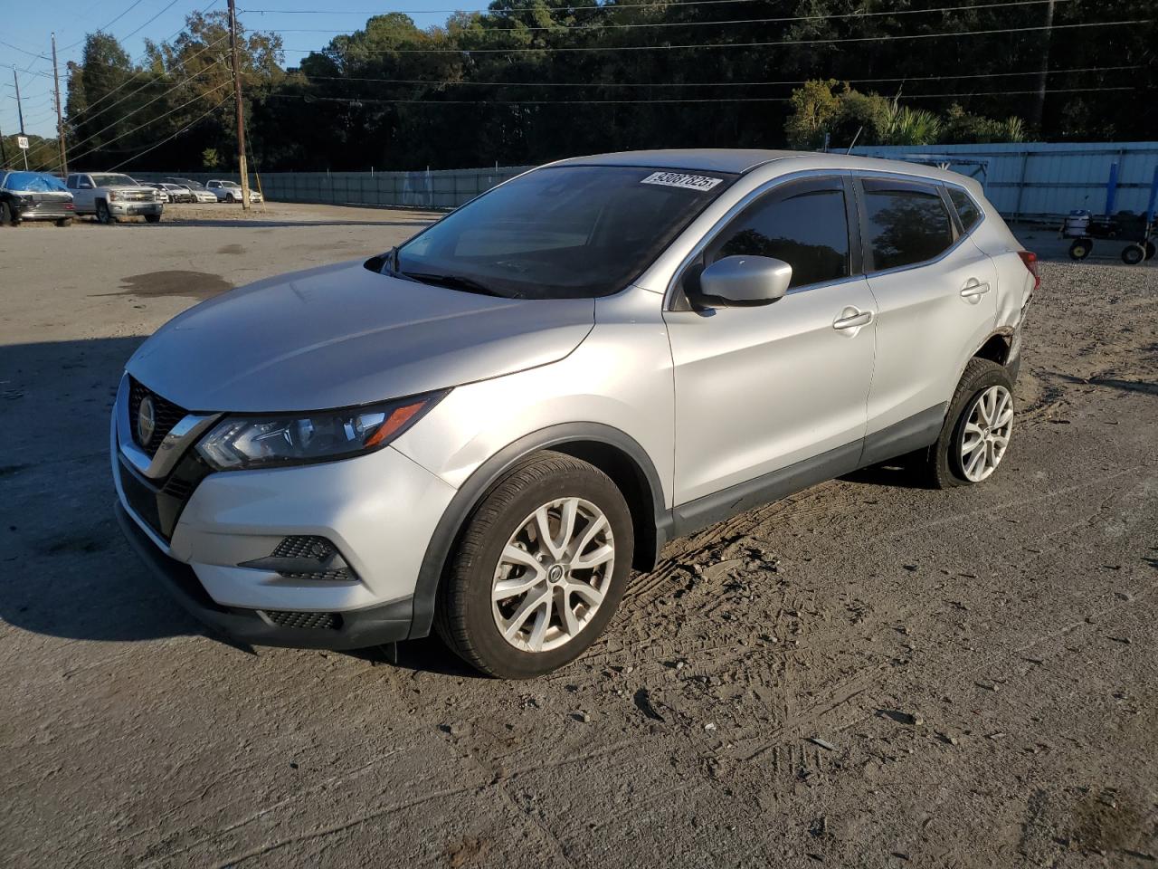 Nissan Rogue S Image 1