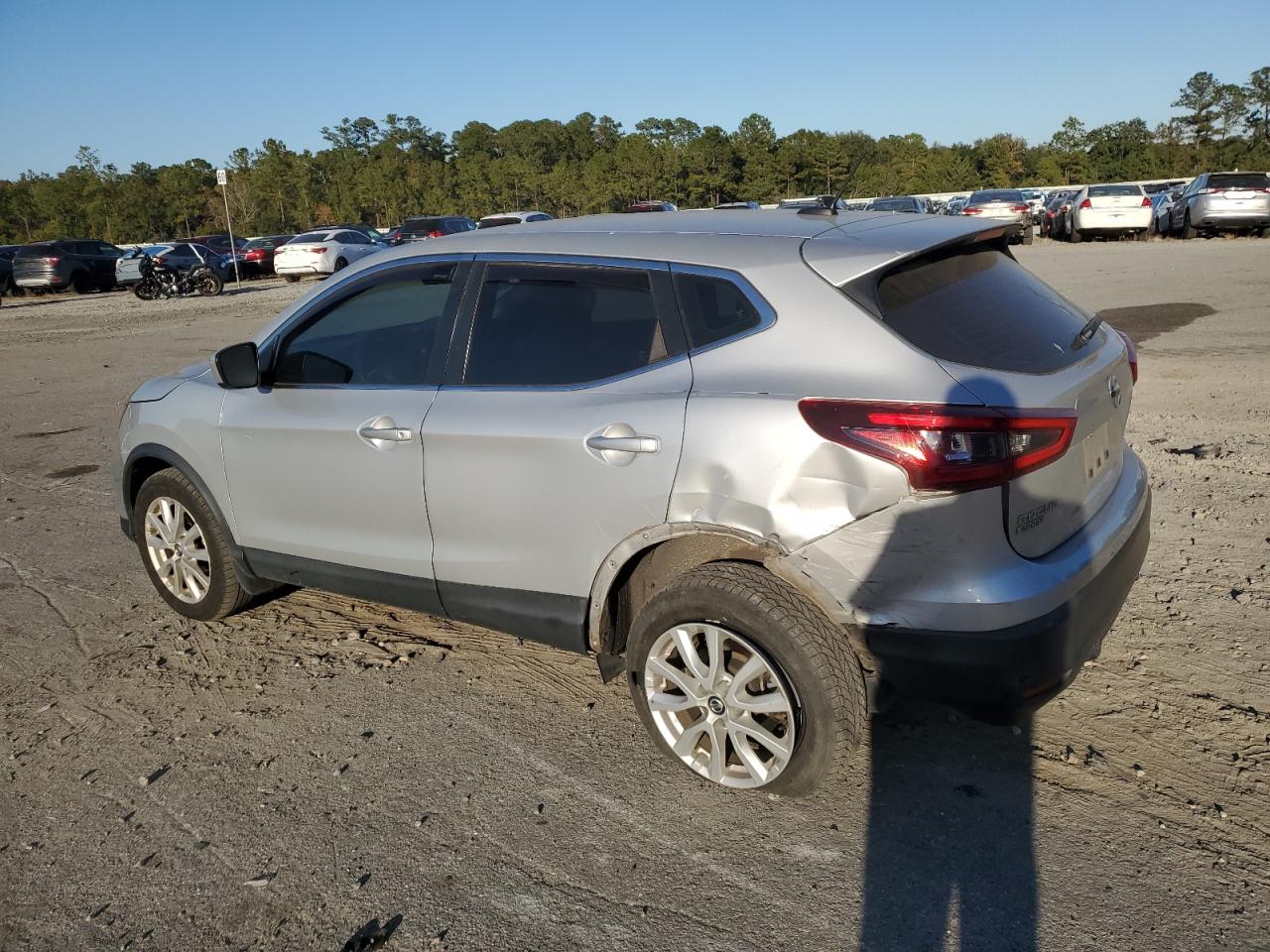 Nissan Rogue S Image 9