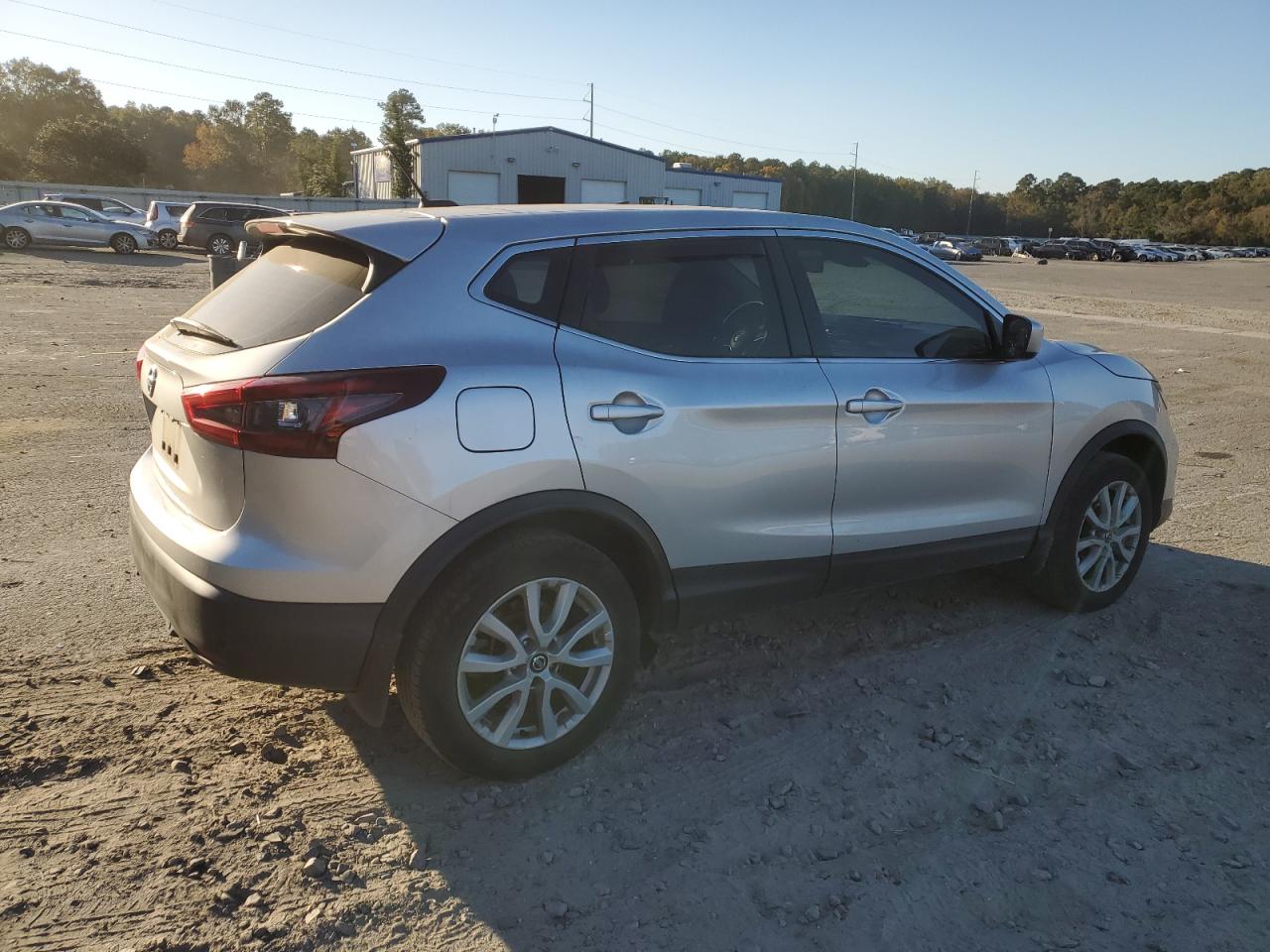 Nissan Rogue S Image 5