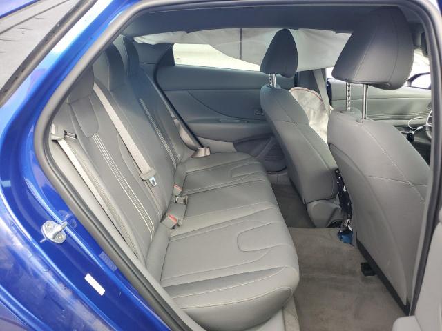 Hyundai ELANTRA Sel Image 7