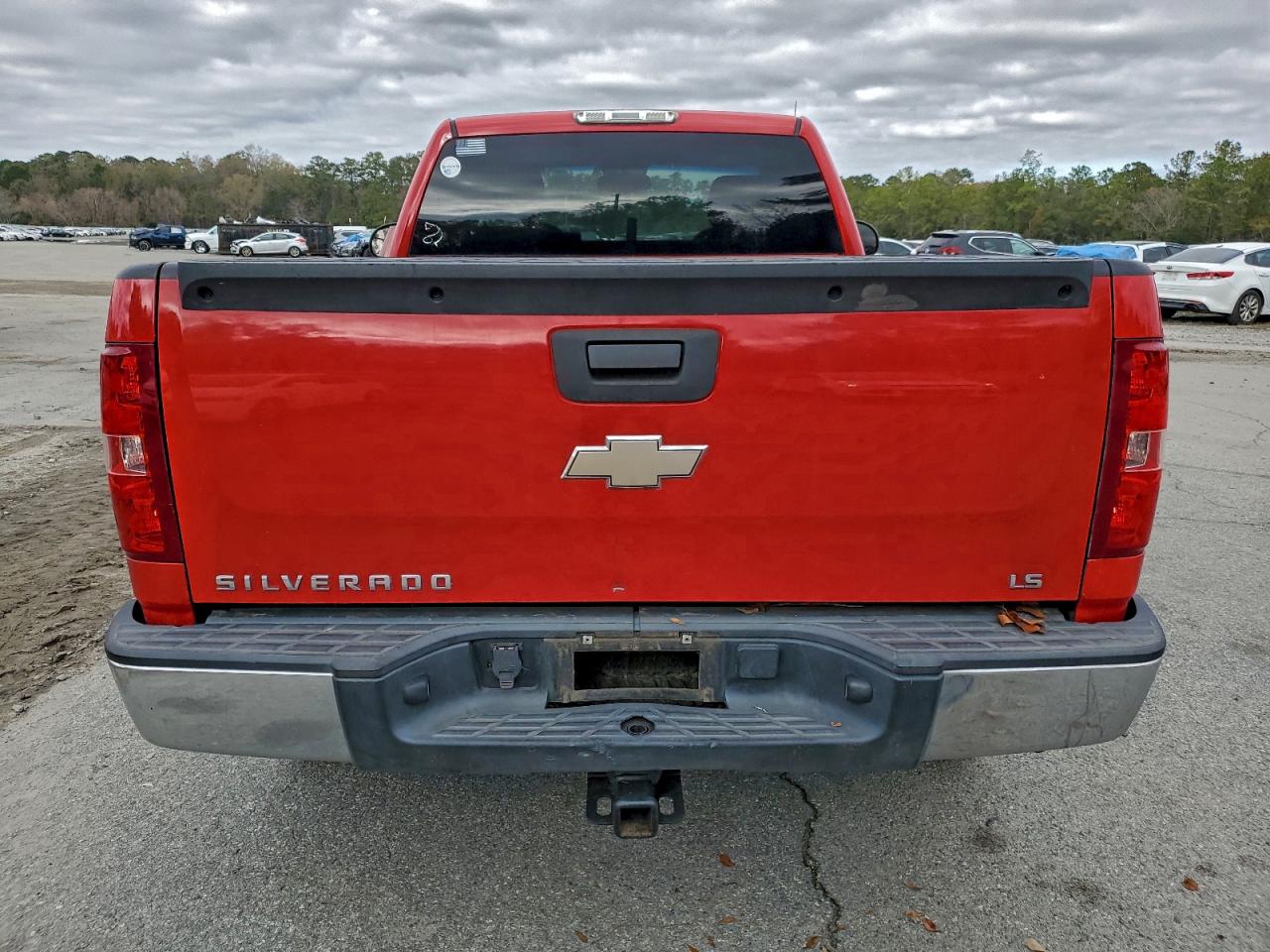 Chevrolet Silverado C1500 Image 11