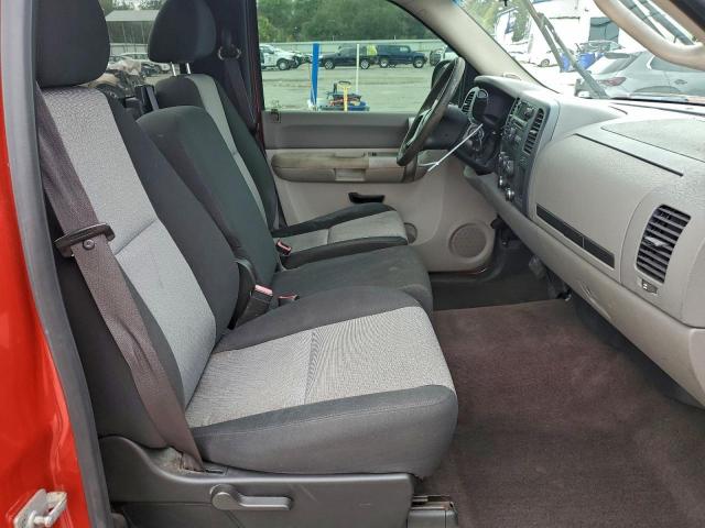 Chevrolet Silverado C1500 Image 9